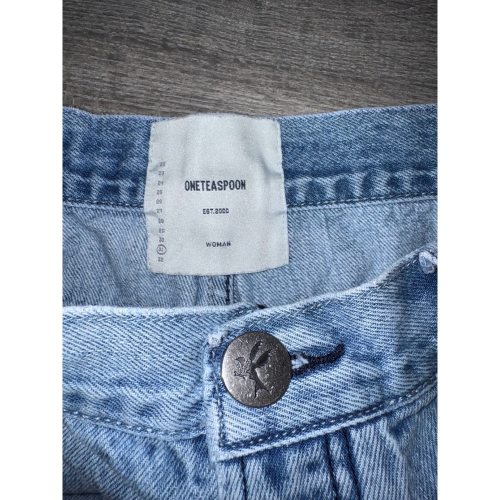 One Teaspoon Bandits Denim Shorts Light Wash Distressed Cuffed Blue Size 31 - Picture 4 of 4